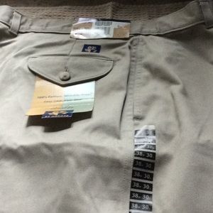 Dockers Men’s Khaki trousers New